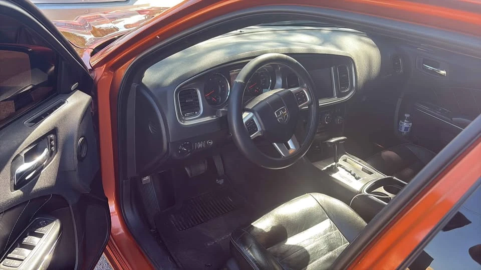 2011 Dodge Charger 6th Gen - Image 5 of 6