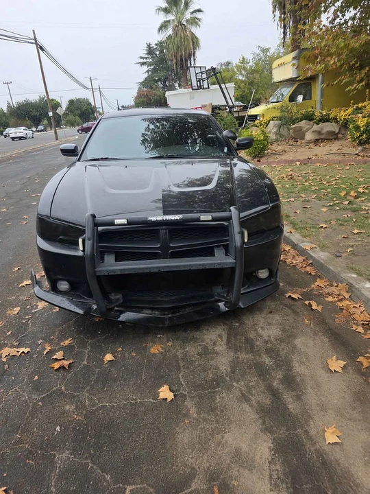 2011 Dodge Charger 7th Gen - Image 2 of 8
