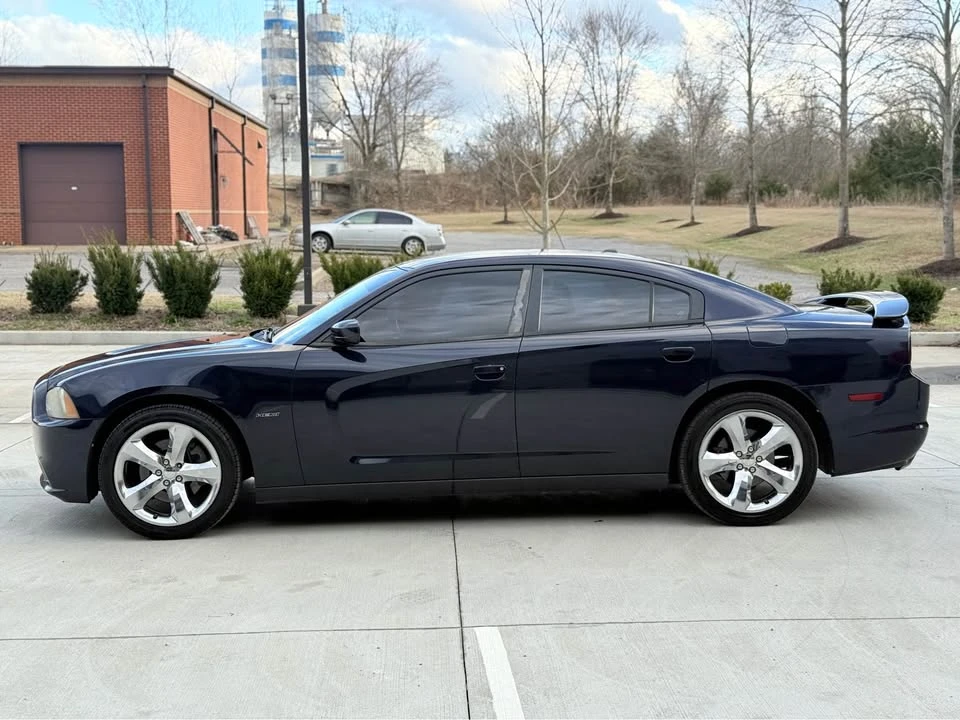 2011 Dodge Charger 7th Gen - Image 4 of 18