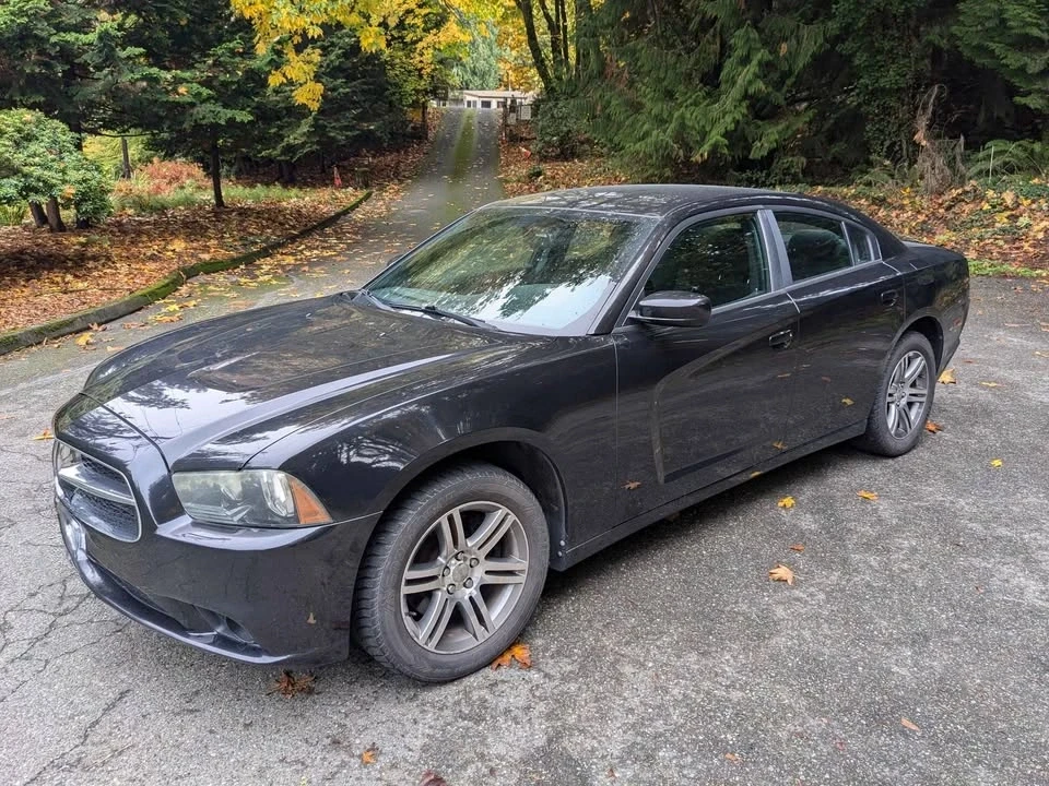 2011 Dodge Charger 7th Gen - Image 2 of 11