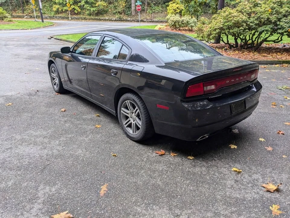 2011 Dodge Charger 7th Gen - Image 3 of 11