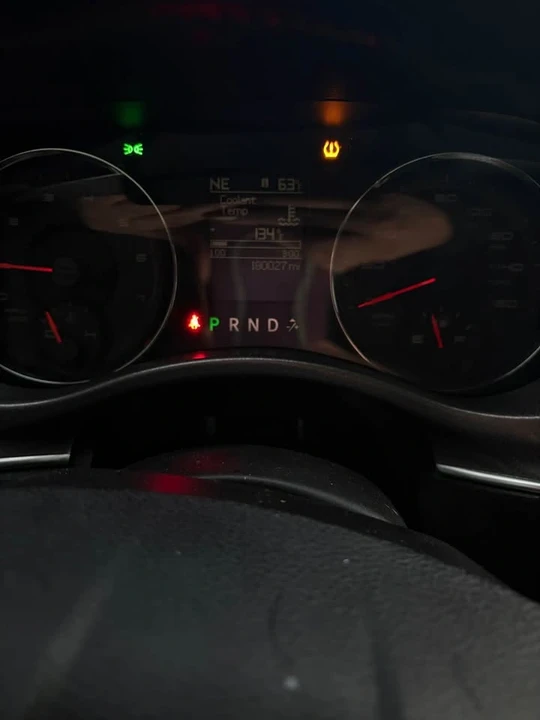 2011 Dodge Charger 7th Gen - Image 2 of 4