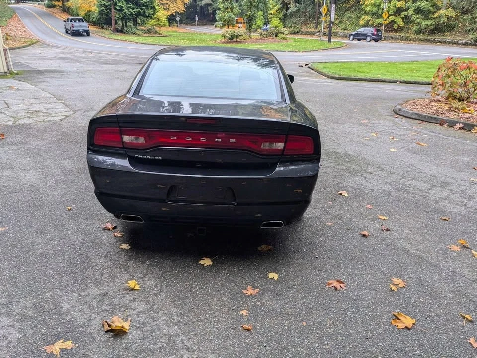 2011 Dodge Charger 7th Gen - Image 5 of 11