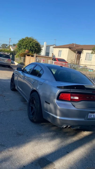 2011 Dodge Charger 7th Gen - Image 2 of 4