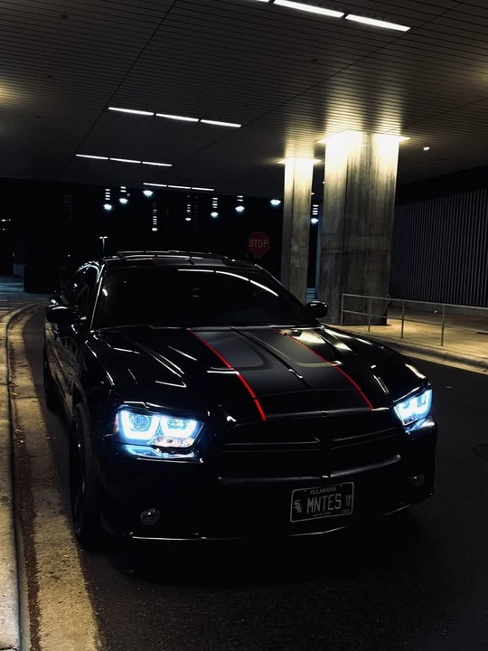2011 Dodge Charger 7th Gen - Image 3 of 13