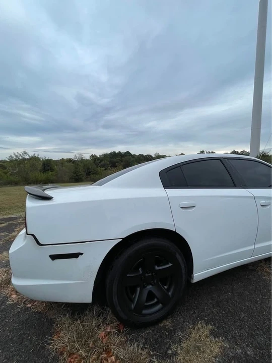 2011 Dodge Charger 7th Gen - Image 3 of 9
