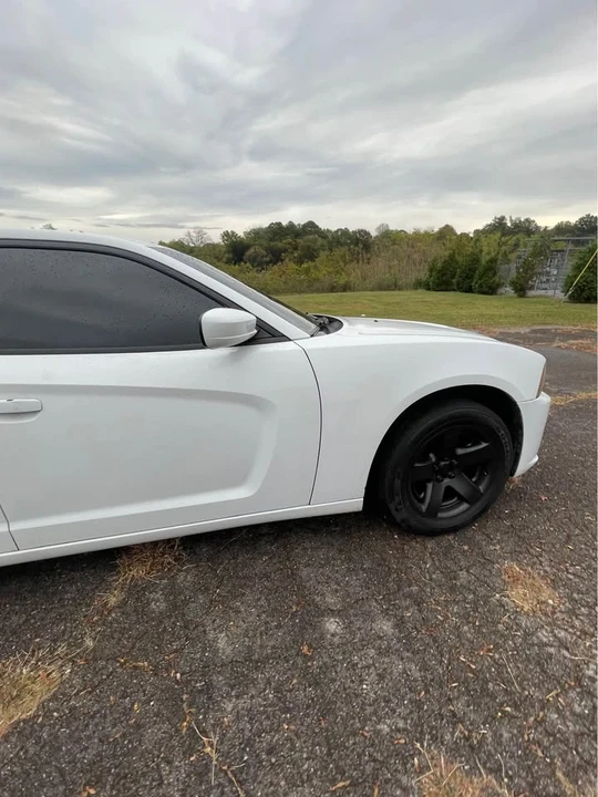 2011 Dodge Charger 7th Gen - Image 3 of 8