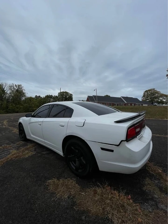 2011 Dodge Charger 7th Gen - Image 9 of 9