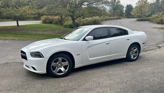 2011 Dodge Charger R/T Sedan