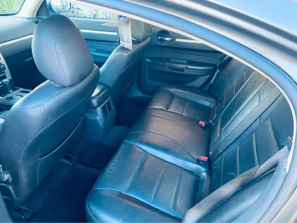 2011 Dodge Charger 6th Gen - Image 8 of 10