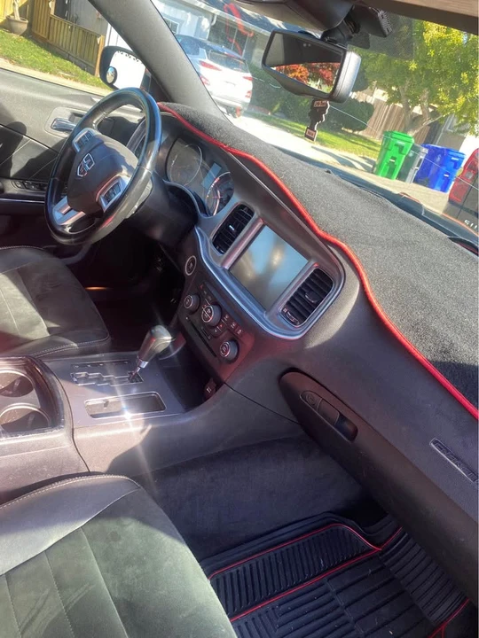2011 Dodge Charger 6th Gen - Image 6 of 9