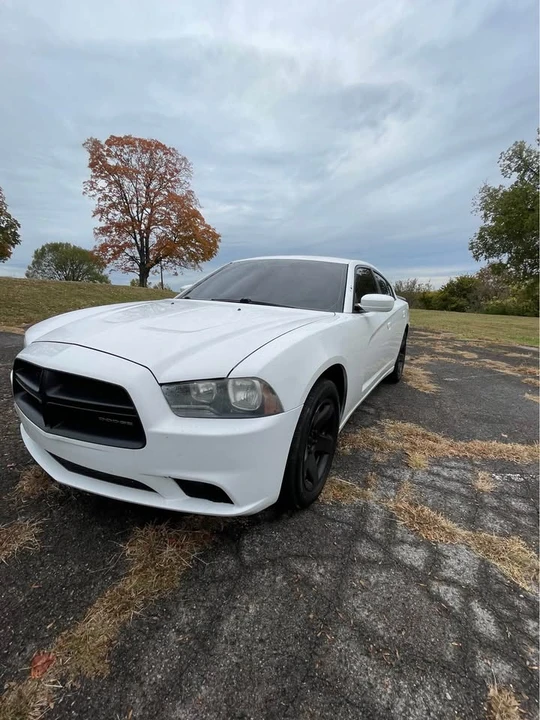 2011 Dodge Charger 7th Gen - Image 3 of 7