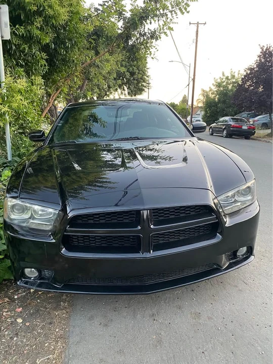 2011 Dodge Charger 7th Gen - Image 2 of 4