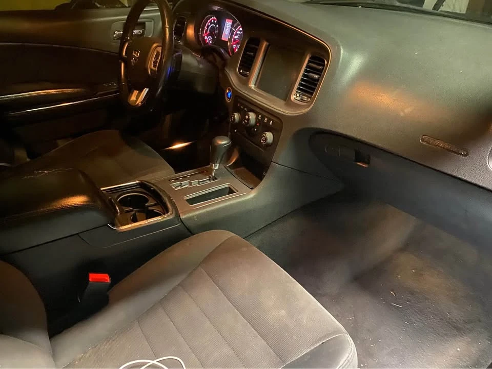 2011 Dodge Charger 6th Gen - Image 8 of 9