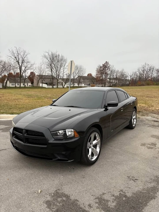2011 Dodge Charger 7th Gen - Image 5 of 10