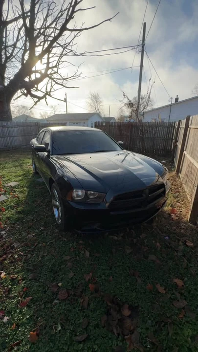2011 Dodge Charger 7th Gen - Image 3 of 10
