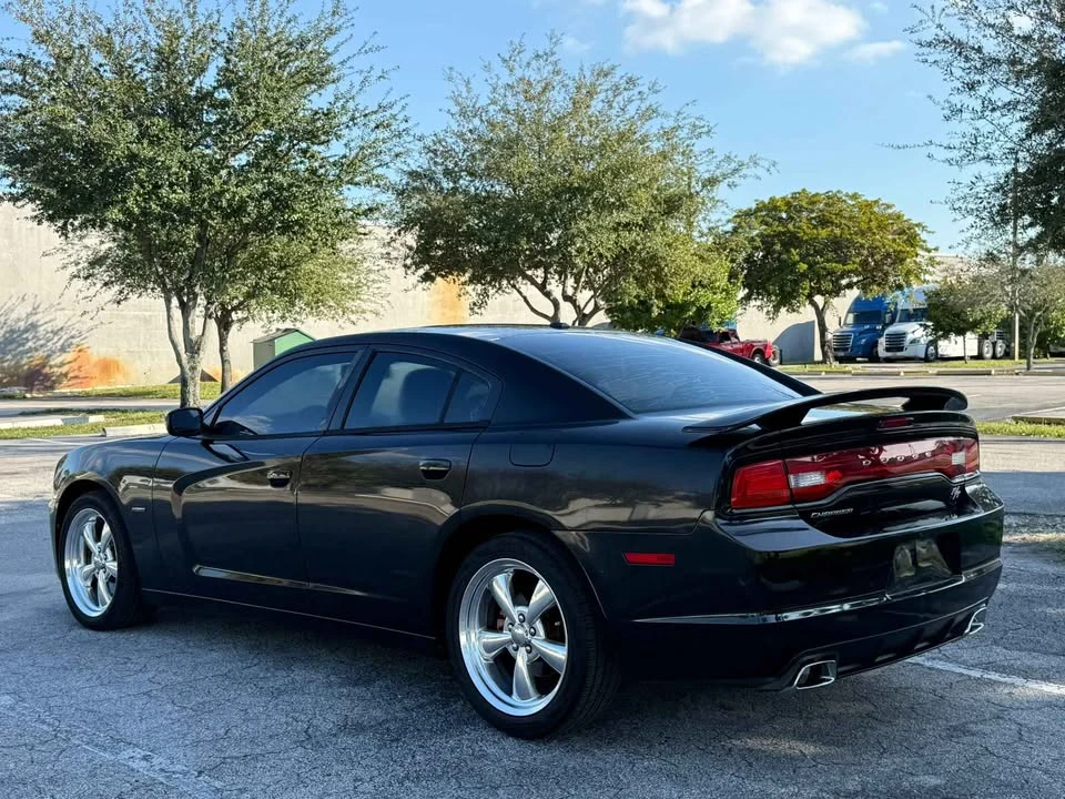 2011 Dodge Charger 6th Gen - Image 11 of 15