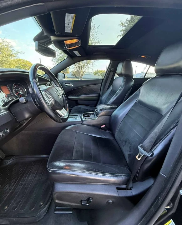 2011 Dodge Charger 6th Gen - Image 7 of 15