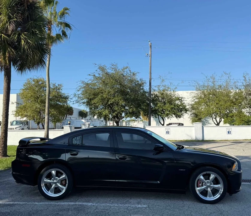 2011 Dodge Charger 6th Gen - Image 13 of 15