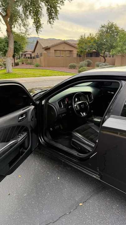 2011 Dodge Charger 6th Gen - Image 11 of 18