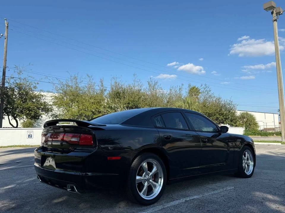 2011 Dodge Charger 6th Gen - Image 14 of 15