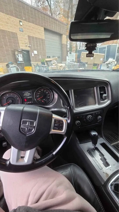 2011 Dodge Charger 7th Gen - Image 3 of 5