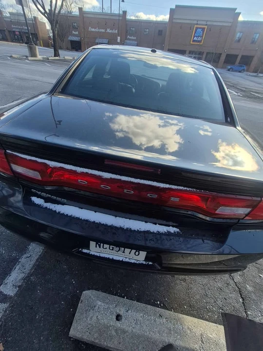 2011 Dodge Charger 7th Gen - Image 9 of 18