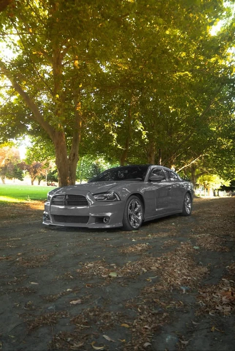 2011 Dodge Charger 7th Gen - Image 2 of 7