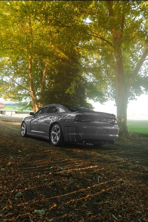 2011 Dodge Charger 7th Gen - Image 3 of 7