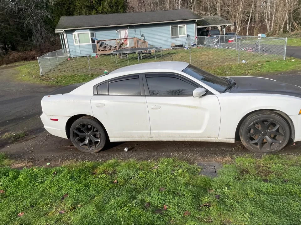 2011 Dodge Charger 7th Gen - Image 3 of 11
