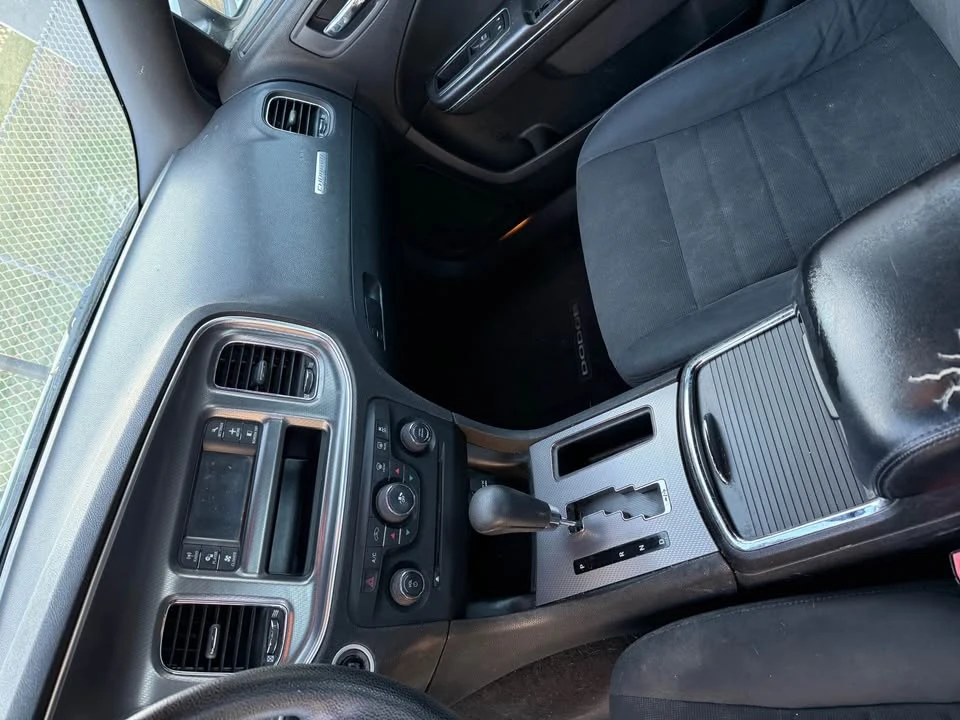 2011 Dodge Charger 7th Gen - Image 15 of 19