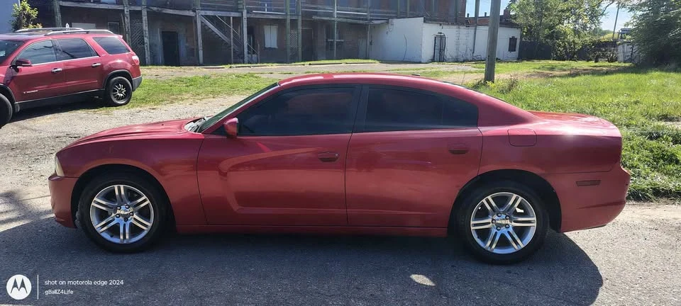 2011 Dodge Charger 7th Gen - Image 2 of 10