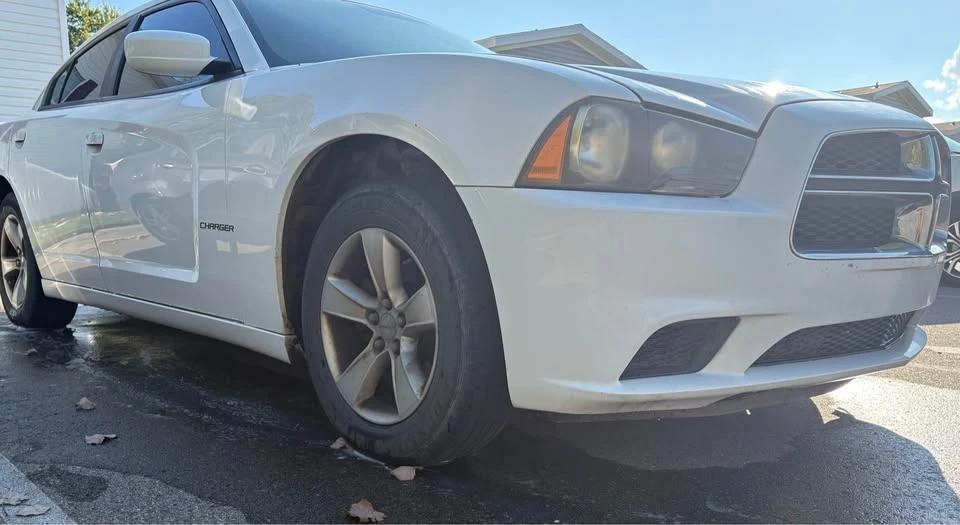 2011 Dodge Charger 7th Gen - Image 9 of 9