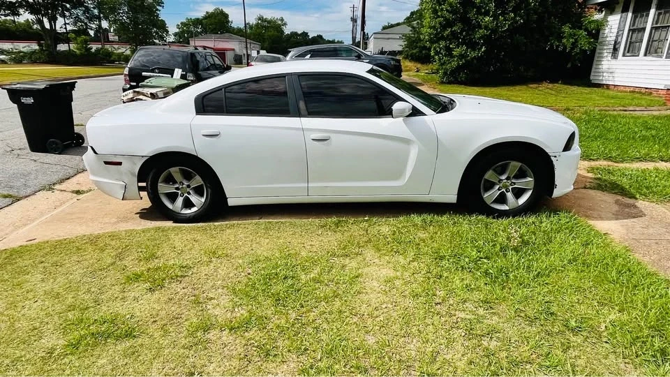 2011 Dodge Charger 6th Gen - Image 2 of 6