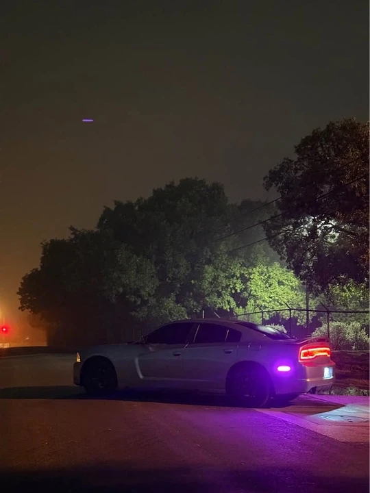 2011 Dodge Charger 7th Gen - Image 2 of 6