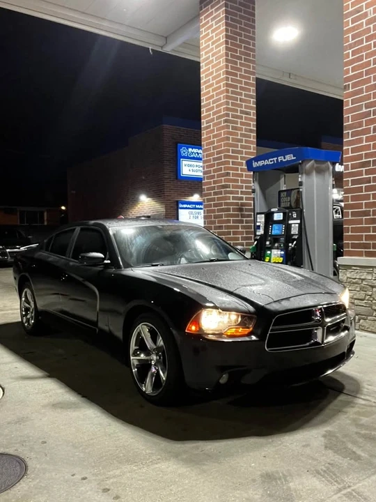 2011 Dodge Charger 7th Gen - Image 6 of 9