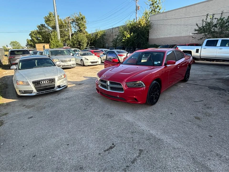2011 Dodge Charger 7th Gen - Image 2 of 8