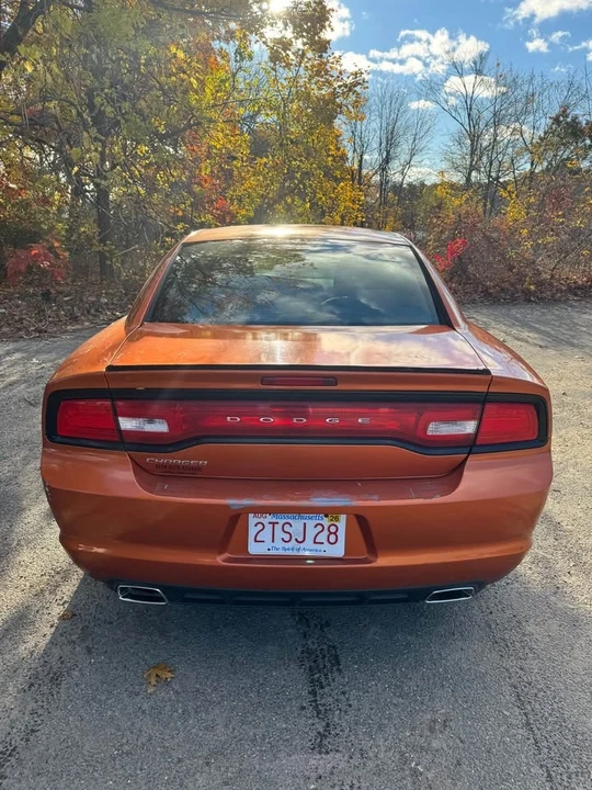 2011 Dodge Charger 7th Gen - Image 3 of 4