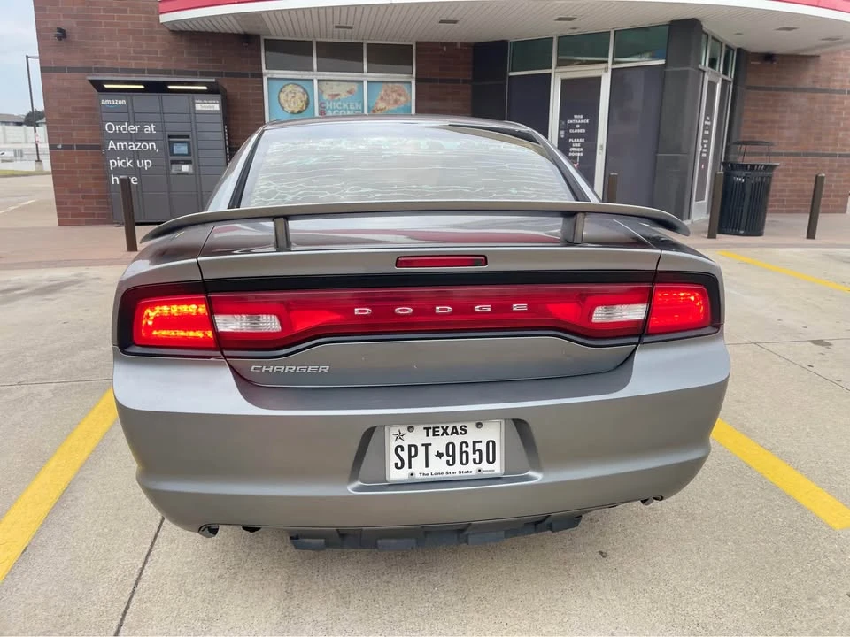 2011 Dodge Charger 7th Gen - Image 9 of 11