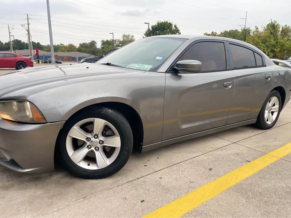 2011 Dodge Charger 7th Gen - Image 6 of 11