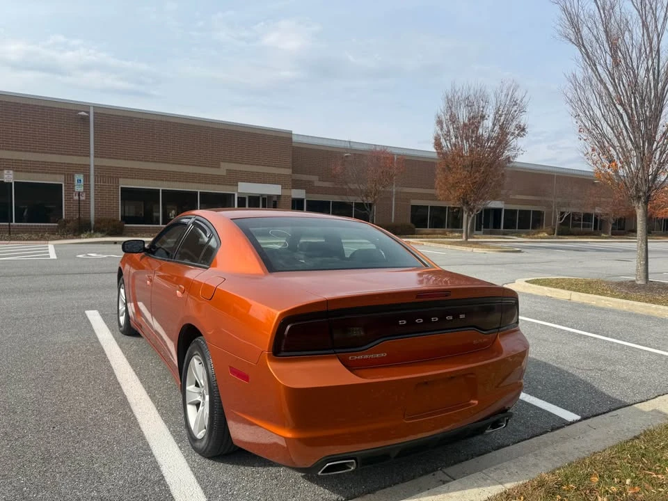 2011 Dodge Charger 7th Gen - Image 8 of 14