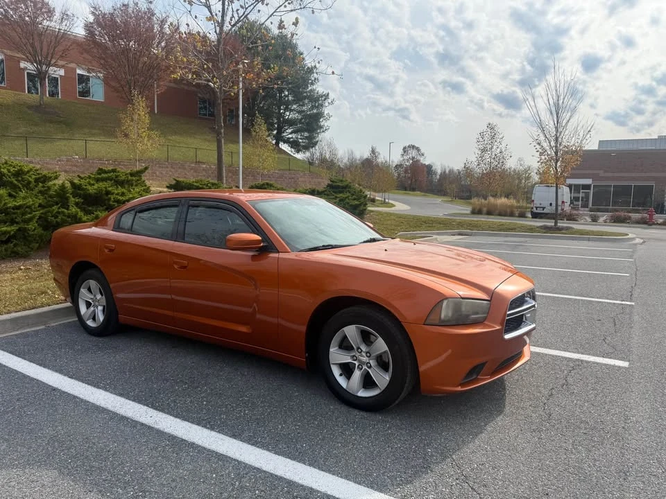 2011 Dodge Charger 7th Gen - Image 3 of 14