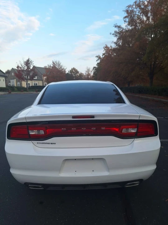 2011 Dodge Charger 7th Gen - Image 3 of 6