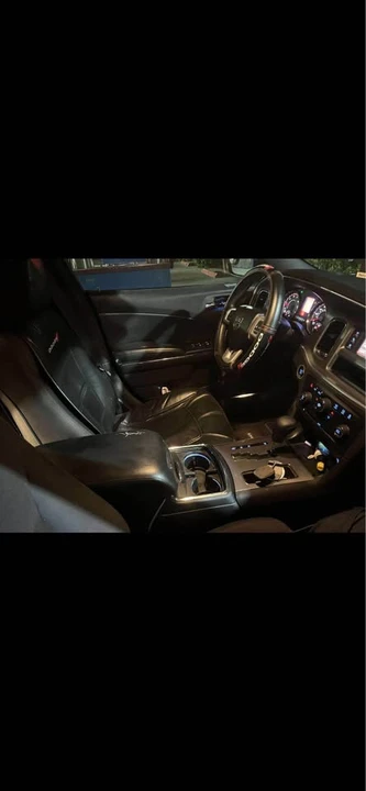2011 Dodge Charger 7th Gen - Image 4 of 16