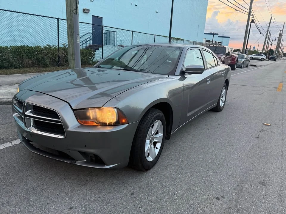 2011 Dodge Charger 7th Gen - Image 4 of 4