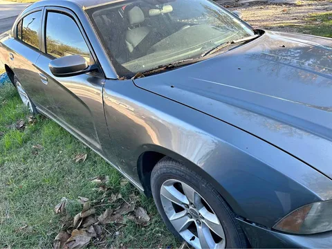 2011 Dodge Charger SE Sedan