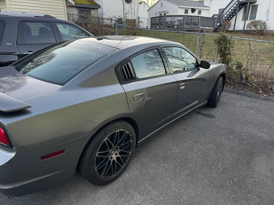2011 Dodge Charger 7th Gen - Image 9 of 10