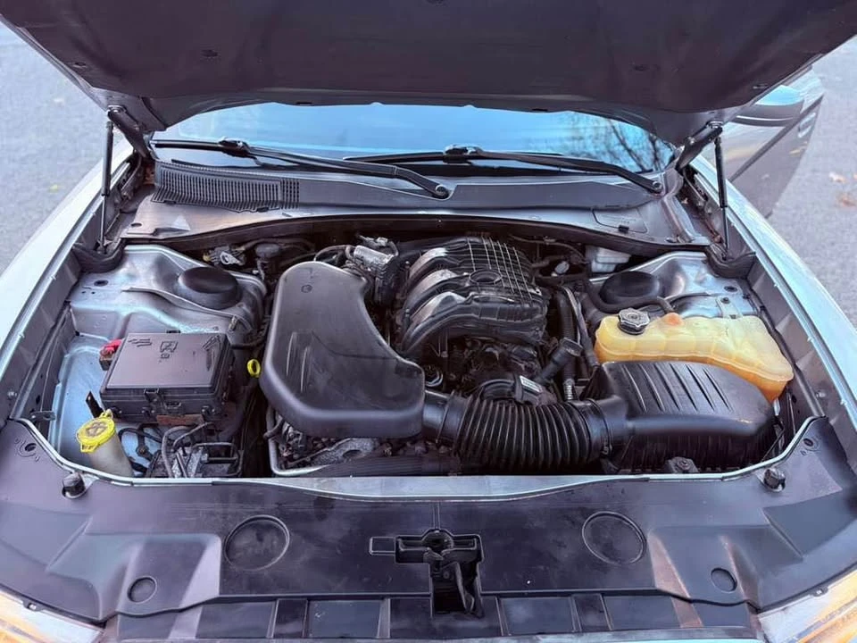 2011 Dodge Charger 7th Gen - Image 4 of 15