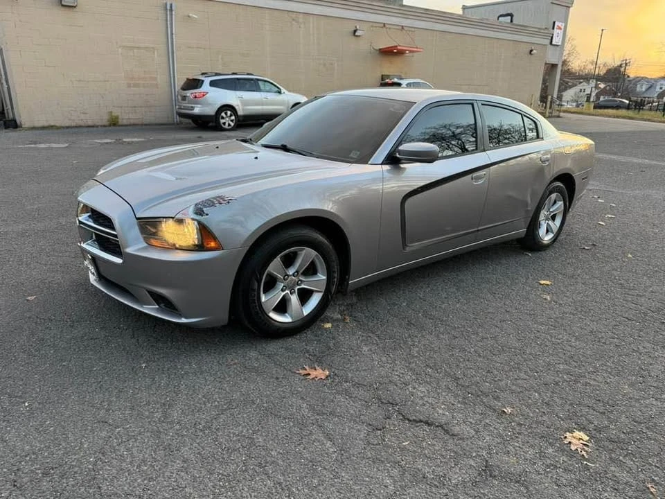 2011 Dodge Charger 7th Gen - Image 10 of 15