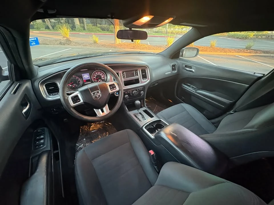 2011 Dodge Charger 7th Gen - Image 9 of 17